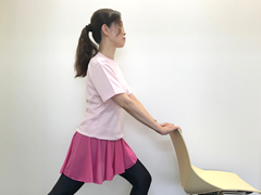 椅子を使ってのヨガ・メインポーズ